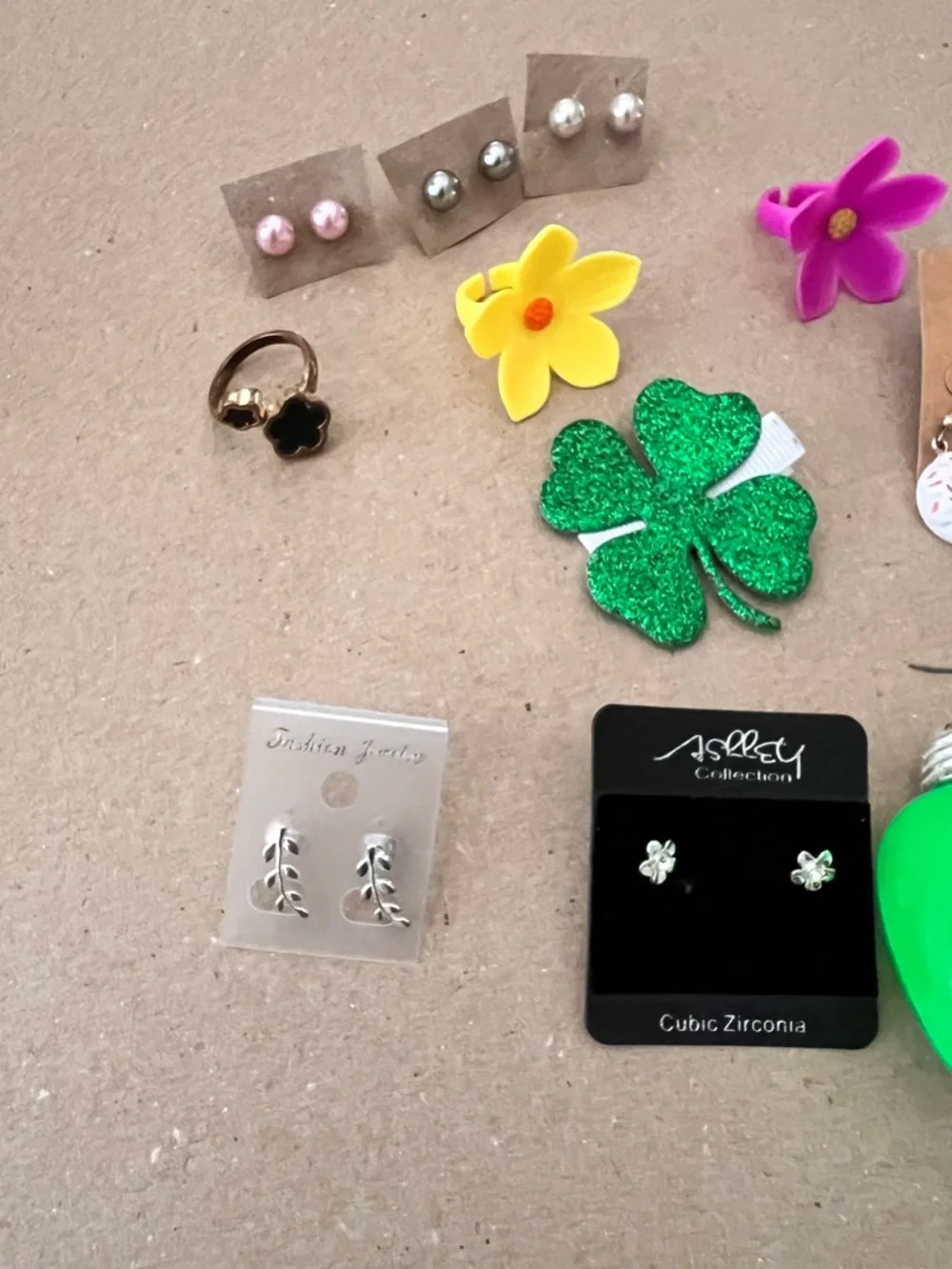 Green Novelty Light Bulb Drop Earrings - Kids Accessories